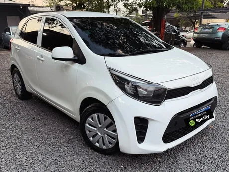 Kia Picanto 2022 blanco, de frente